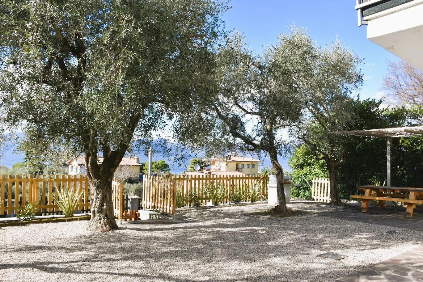 Residenza Le Sorelle - Mara Torri Del Benaco 0*,  Italy