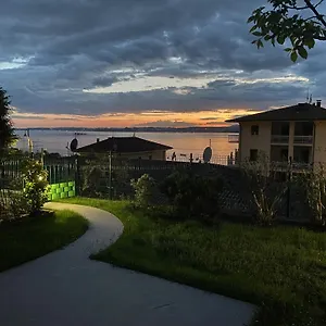  Apartment Oleander House